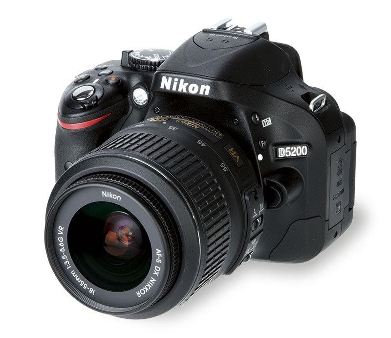 NIKON D5200