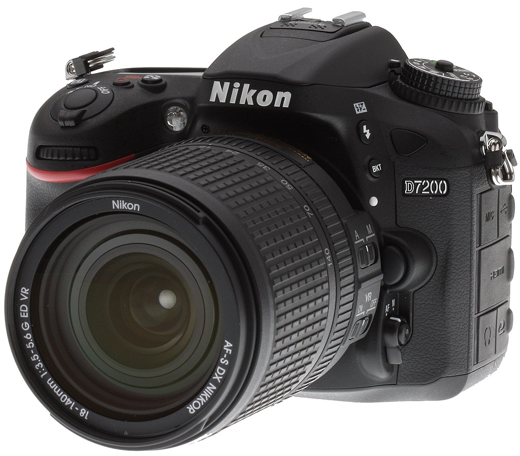 NIKON D7200